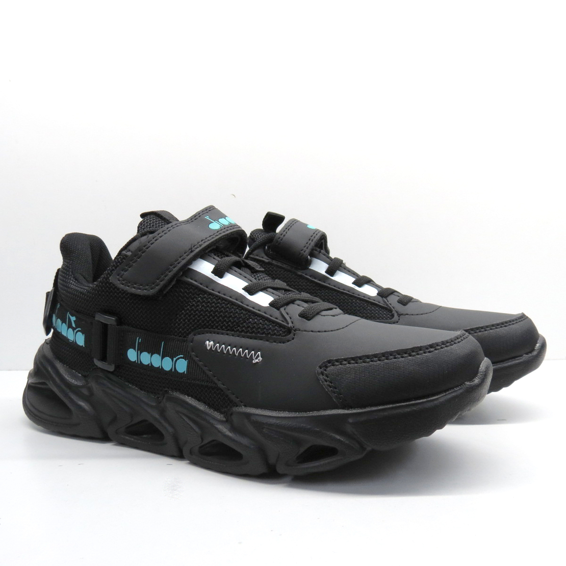 נעלי דיאדורה לנוער | Diadora Wes Vel