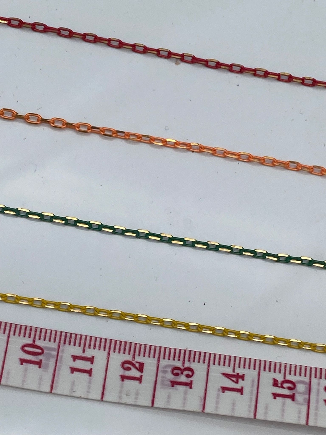 שרשרת חוליות אובליות פליז רוחב 2ממ בחיתוך דיימונד קאט בציפויים צבעוניים (11)