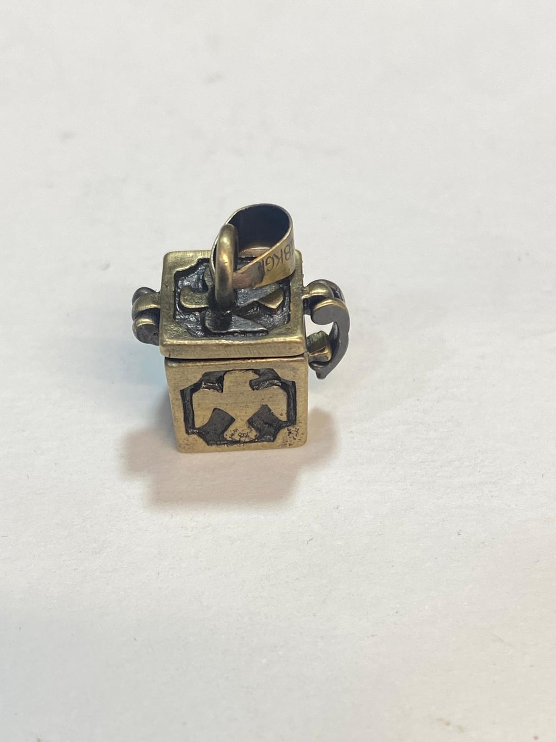 תליון תיבה נפתחת עם סגירה (29)