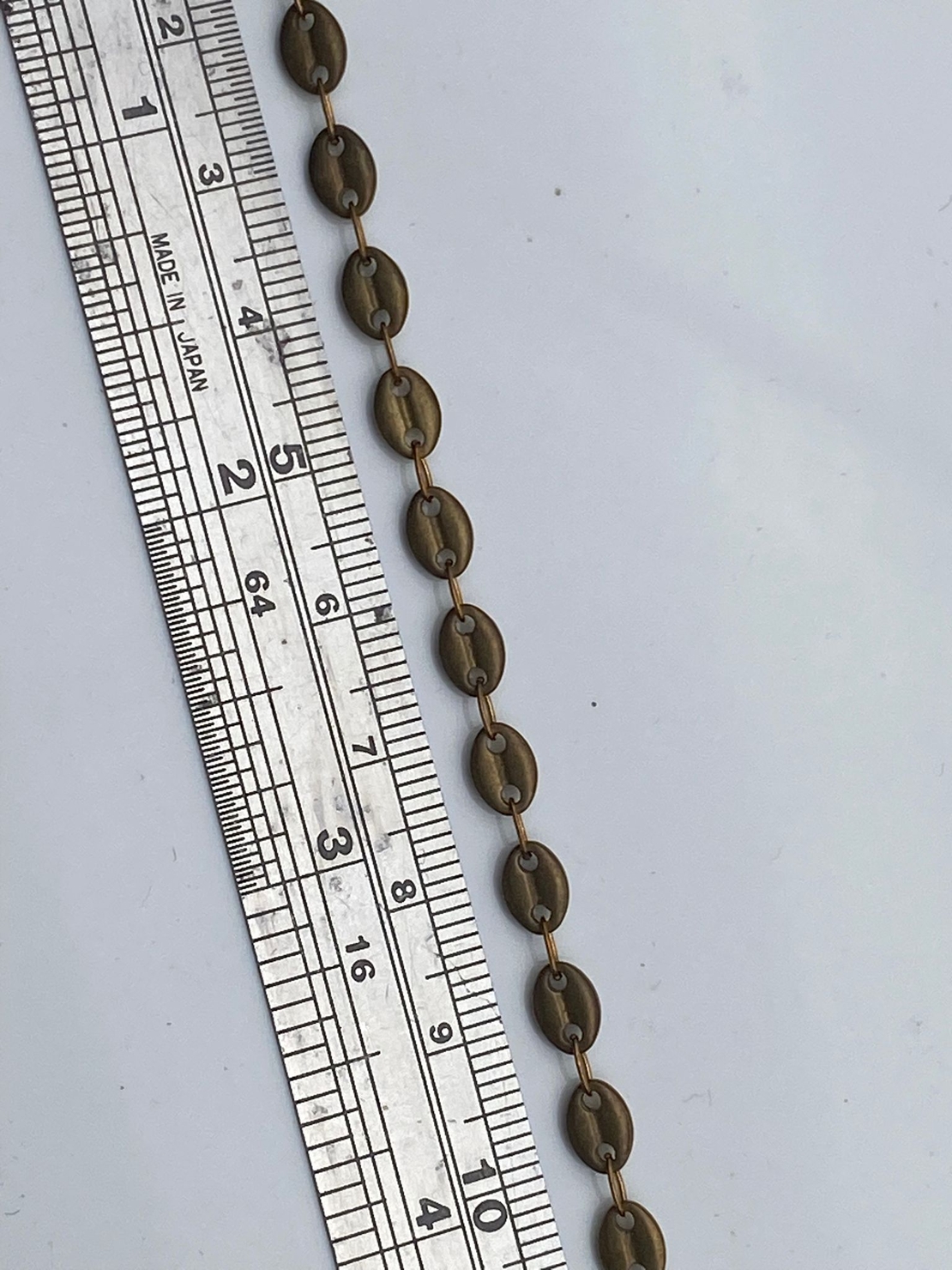 שרשרת פליז בעבודת יד ללא ציפוי