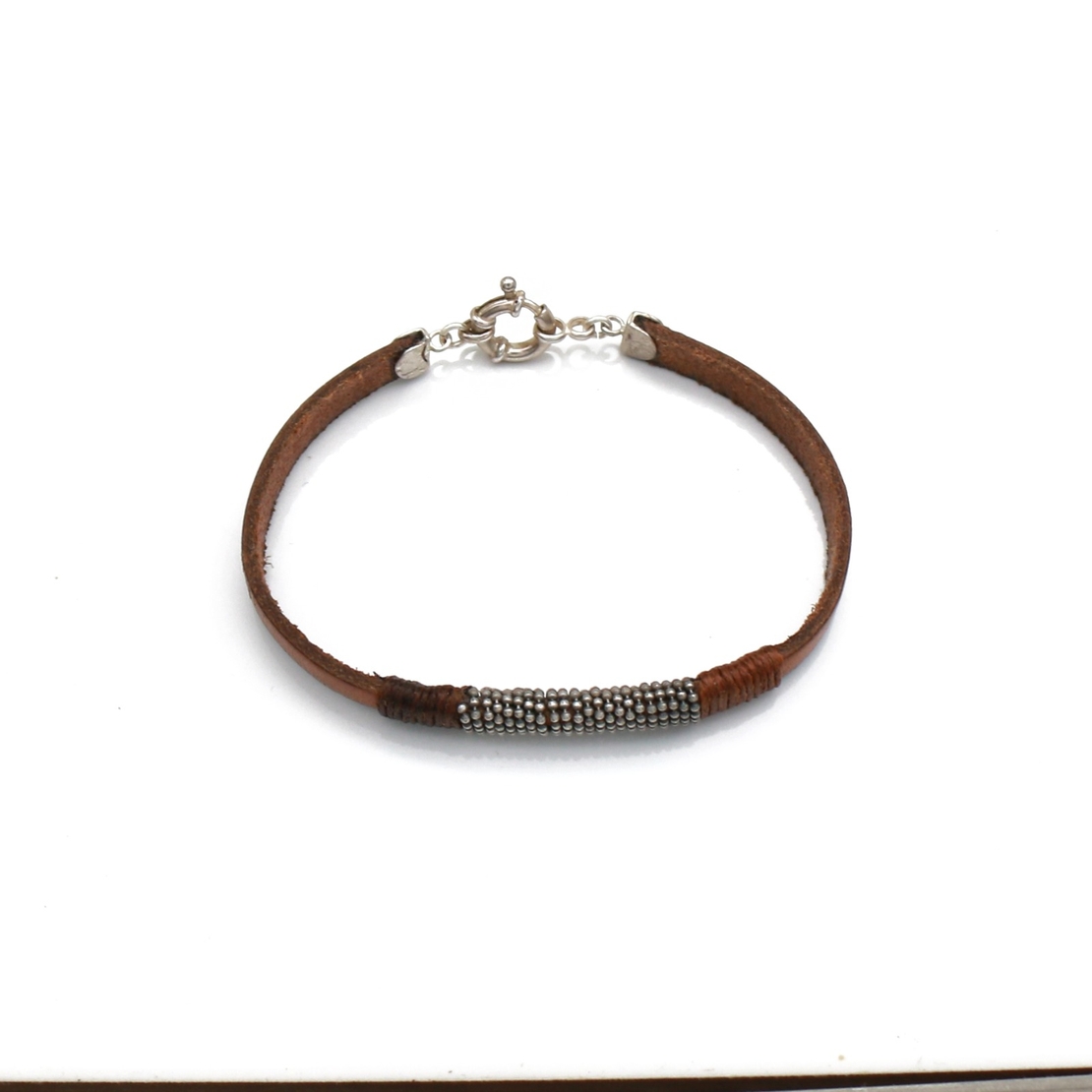 צמיד עור לגבר - שרשרת דסקית