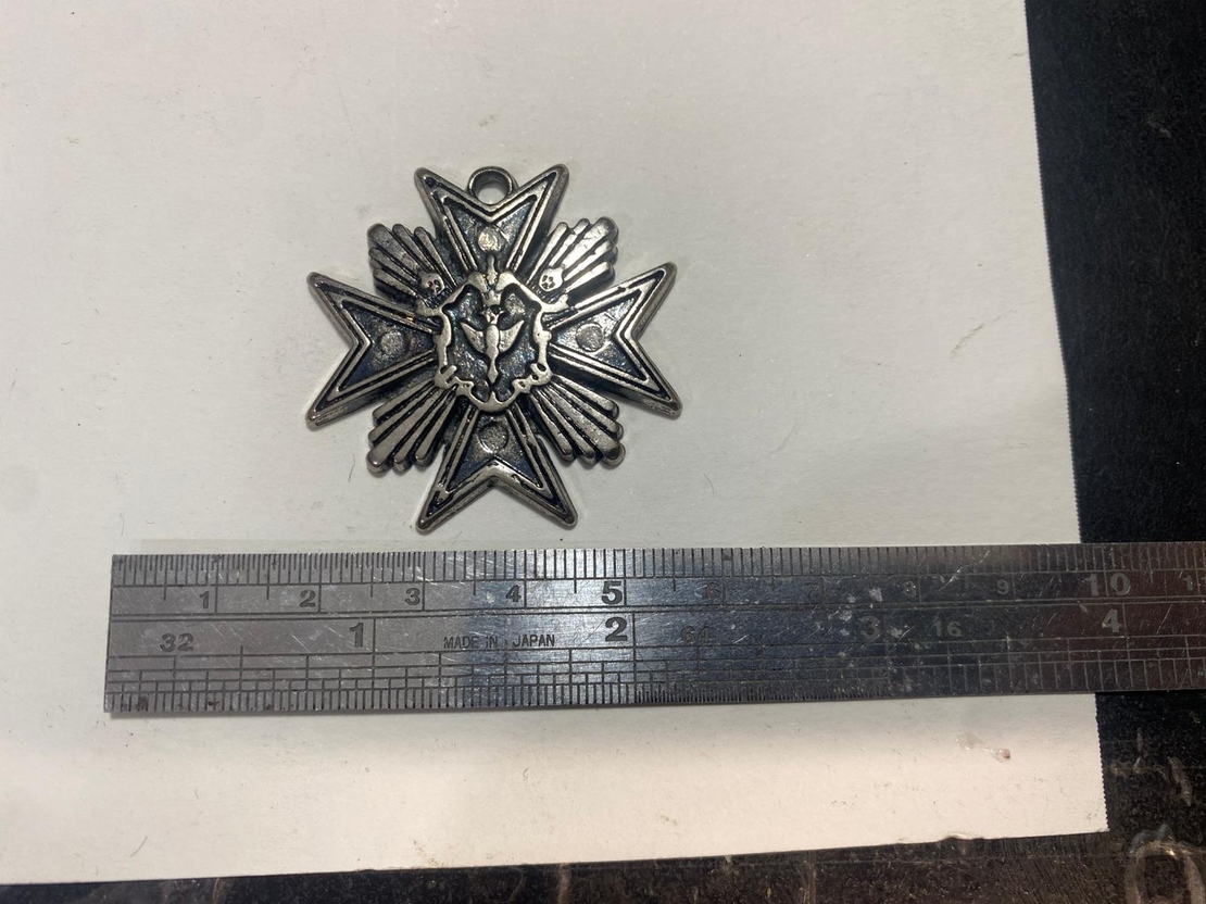 תליון עיטור צבאי בציפוי כסף או פליז מושחר (38)