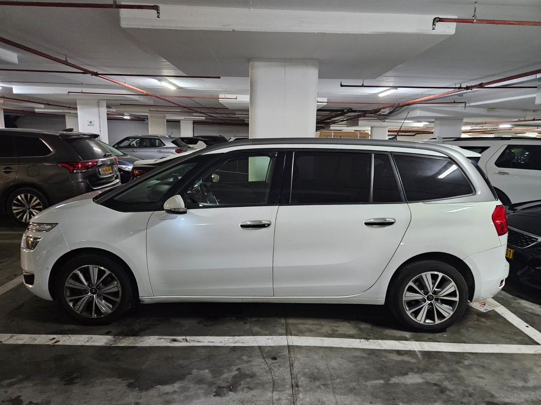 שטיחי 3D לסיטרואן C4 גרנד פיקאסו / ספייסטורר 2013 ומעלה NO77