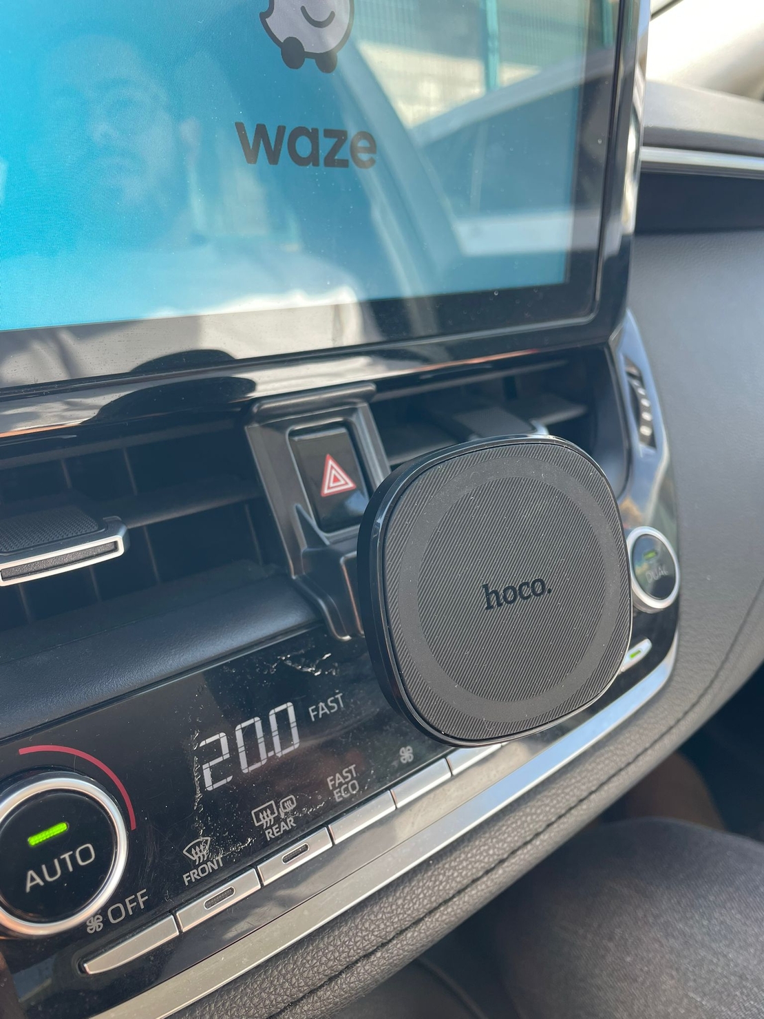 מעמד לטלפון תואם מקור לטויוטה קורולה 2019 ומעלה