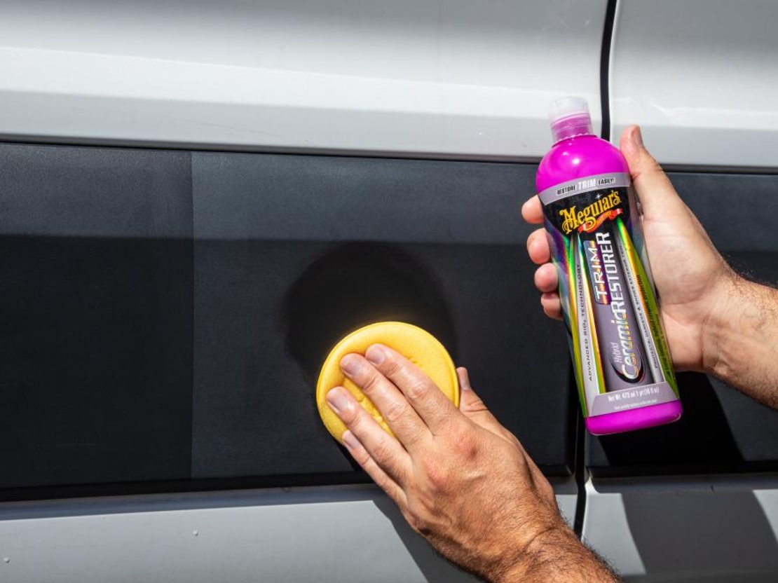 נוזל שחזור פלסטיקה Meguiar's Hybrid Ceramic Restorer G220316 (473 מ