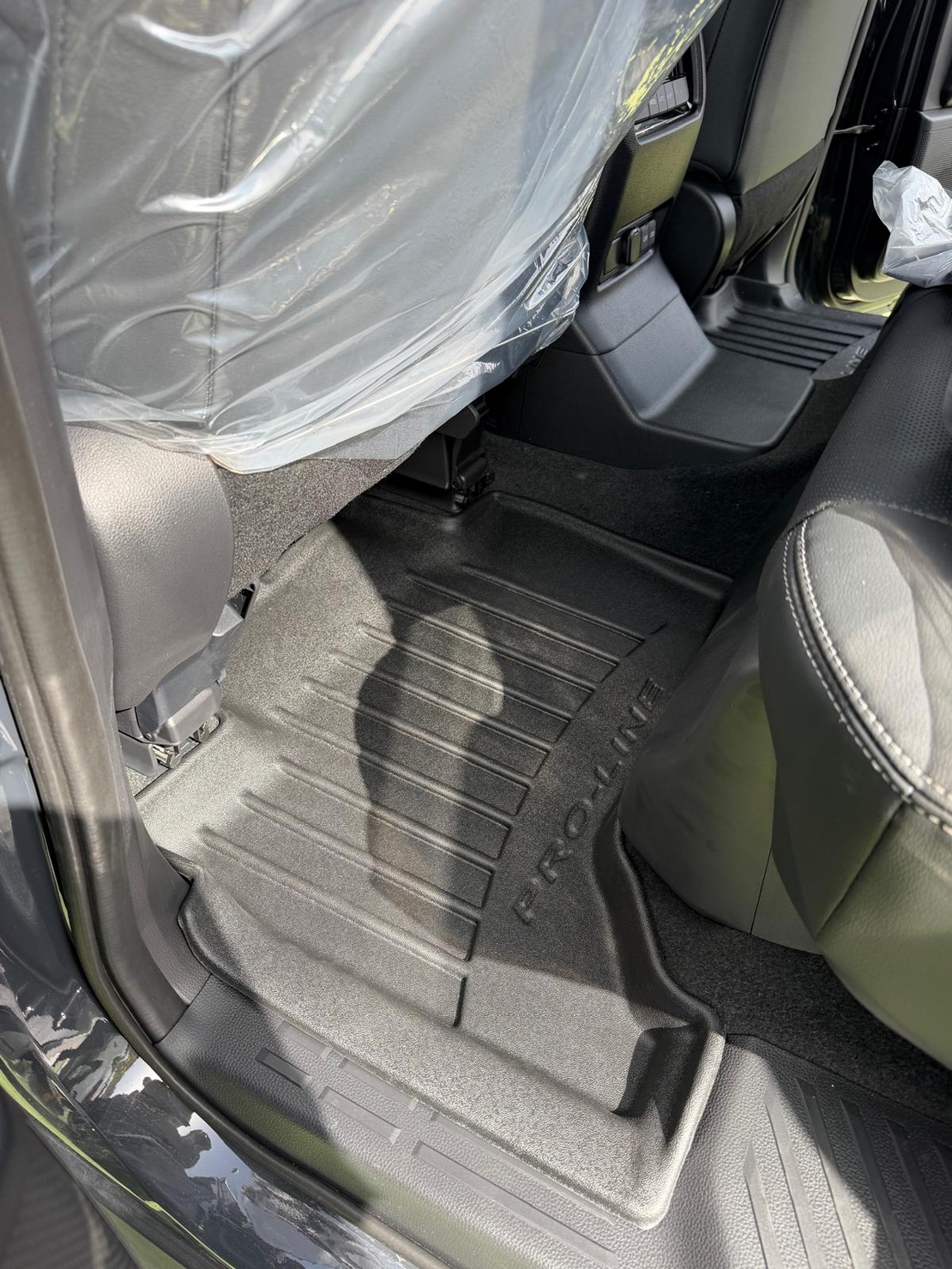 שטיחי 3D לטויוטה לנד קרוזר 2025 ומעלה (4 חלקים) Proline