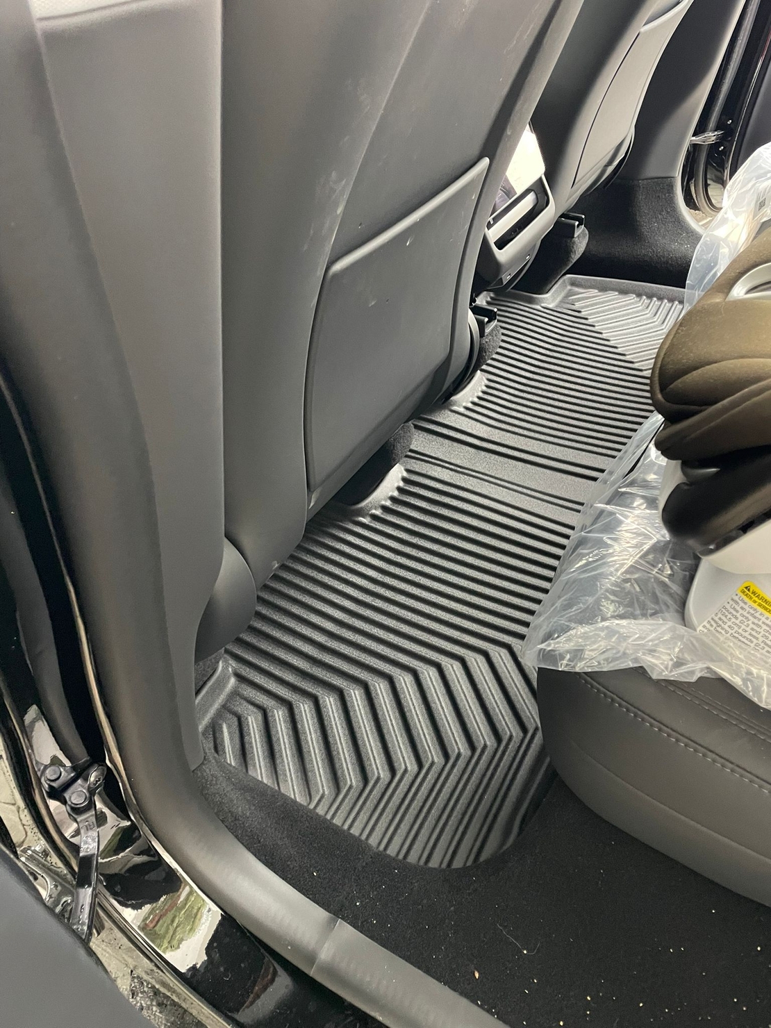 שטיחי 3D לטסלה מודל Y גוניפר 2025 ומעלה NO77