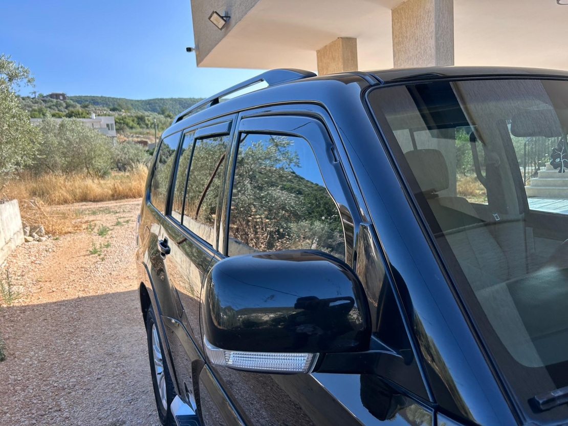 מגני רוח השחלה למיצובישי פאגרו ארוך 2001-2018