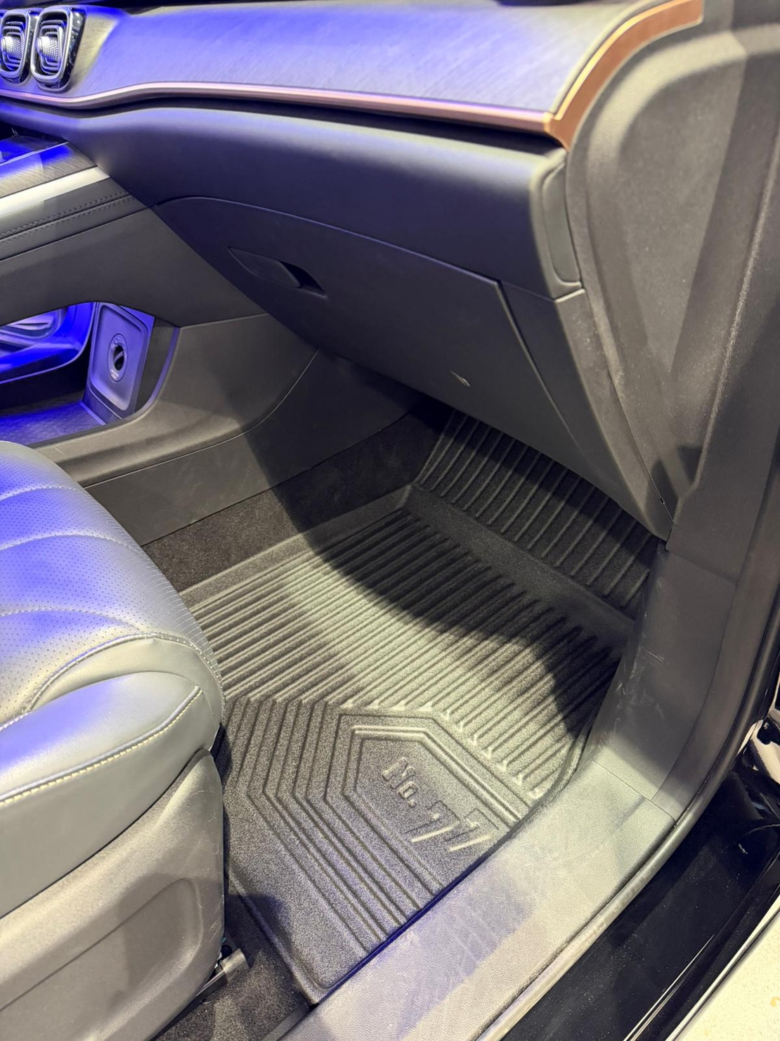 שטיחי 3D לגאקו 8 2025 ומעלה NO77