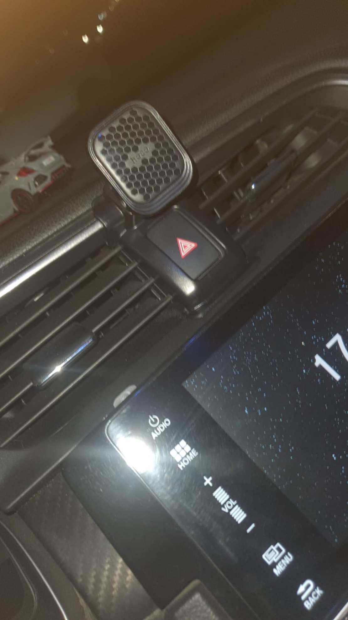 מעמד לטלפון תואם מקור להונדה סיוויק 2017-2022