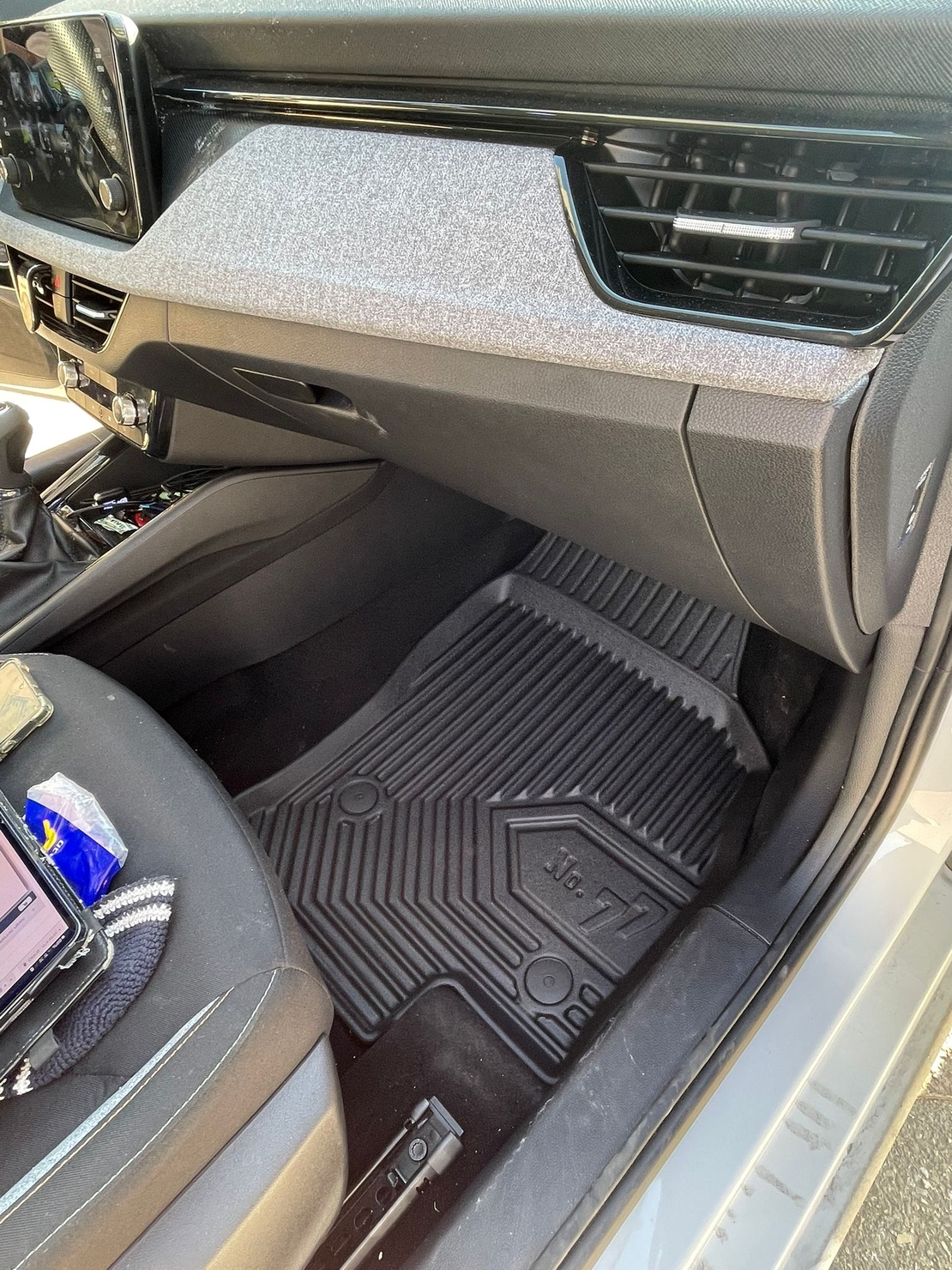 שטיחי 3D לסקודה סקאלה 2019 ומעלה NO77