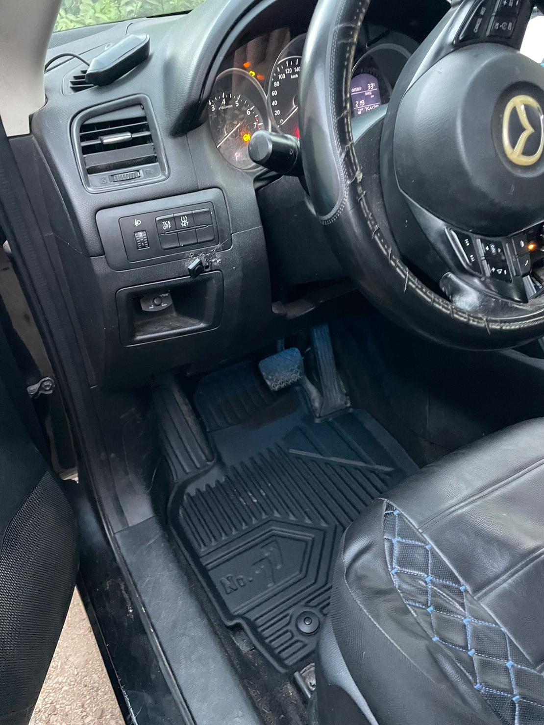שטיחי 3D למאזדה CX5 2012-2016 NO77