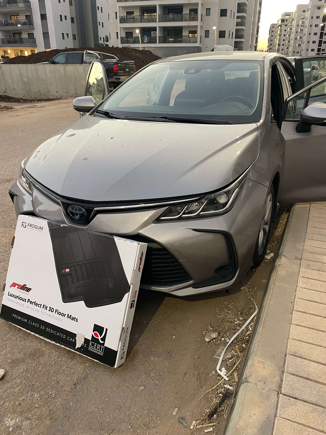 שטיחי 3D לטויוטה קורולה 2019 ומעלה Proline