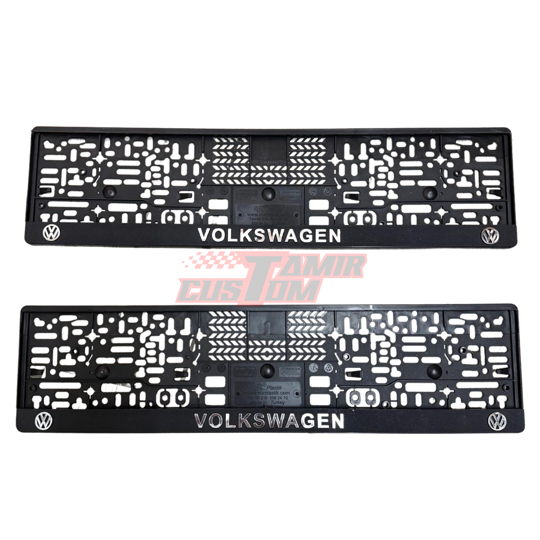 זוג מסגרות ללוחית רישוי עם סמל פולקסווגן