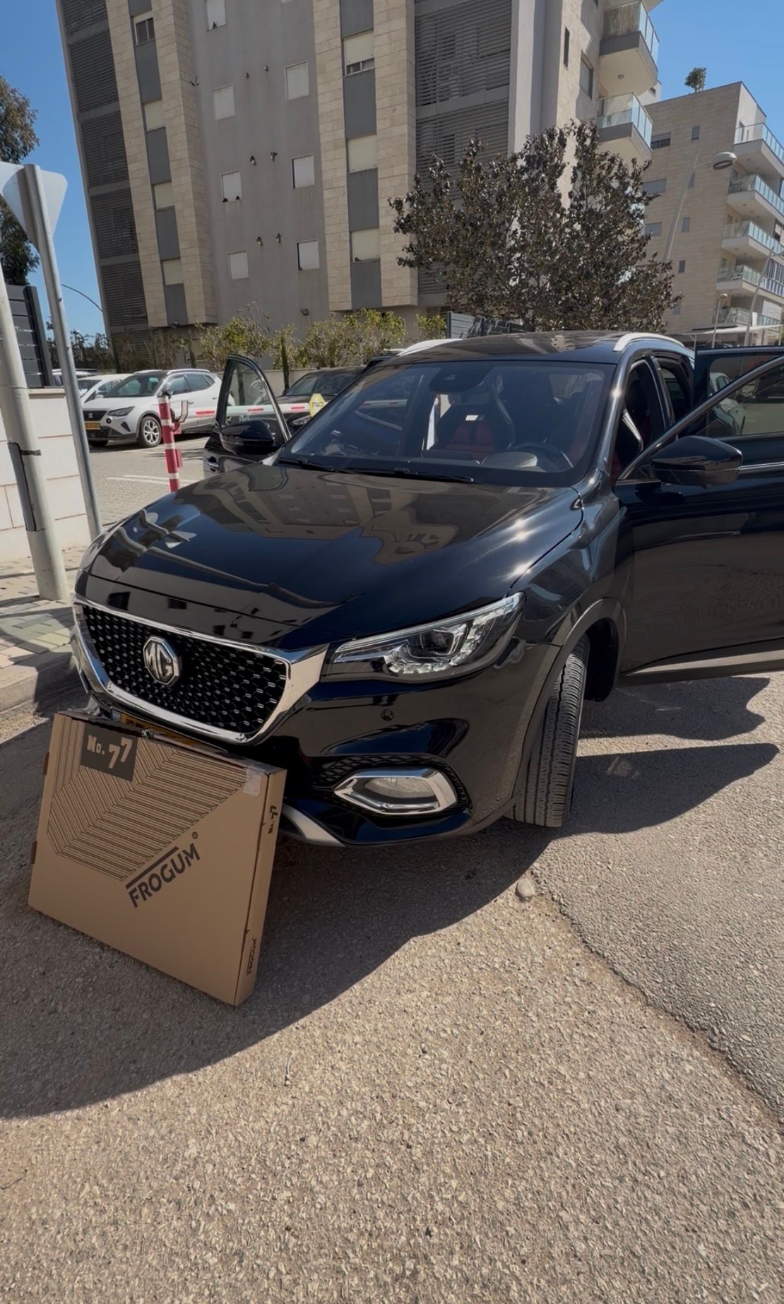 שטיחי 3D ל-MG HS/EHS 2018-2024 NO77