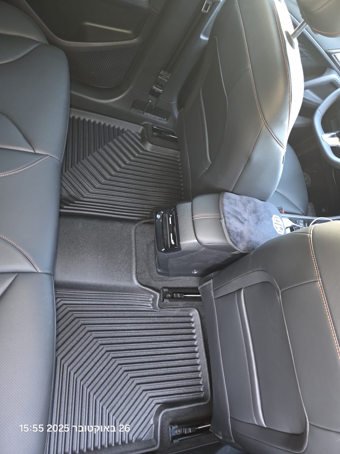 שטיחי 3D ל-MG ZS הייבריד+ 2024 ומעלה NO77