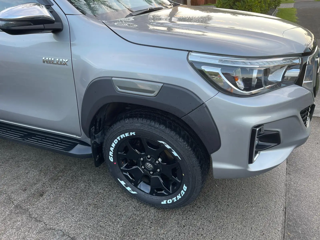 כנפונים OEM לטויוטה היילקס 2016 ומעלה