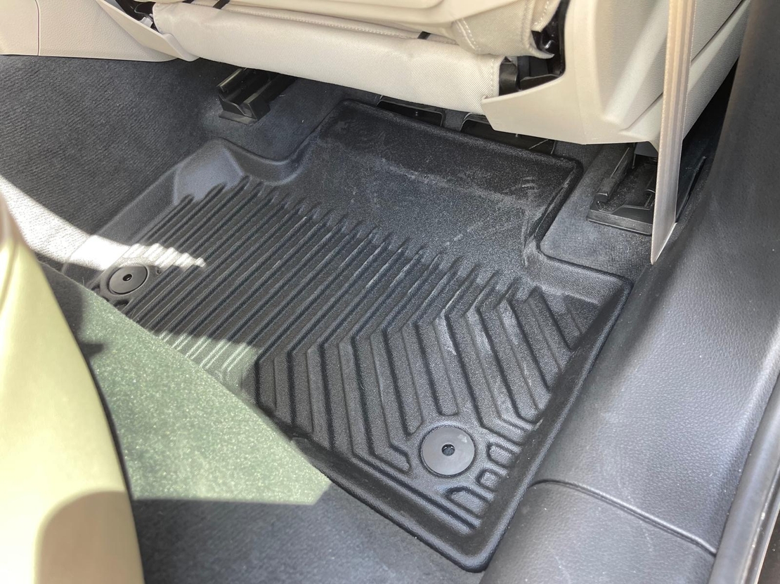 שטיחי 3D לאאודי Q5 2016-2025 NO77