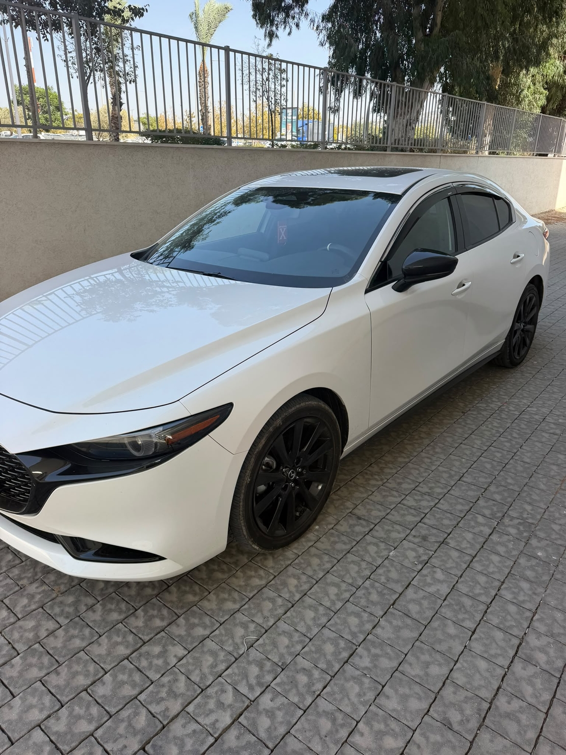 מגני רוח עם פס ניקל למאזדה 3 סדאן 2019 ומעלה