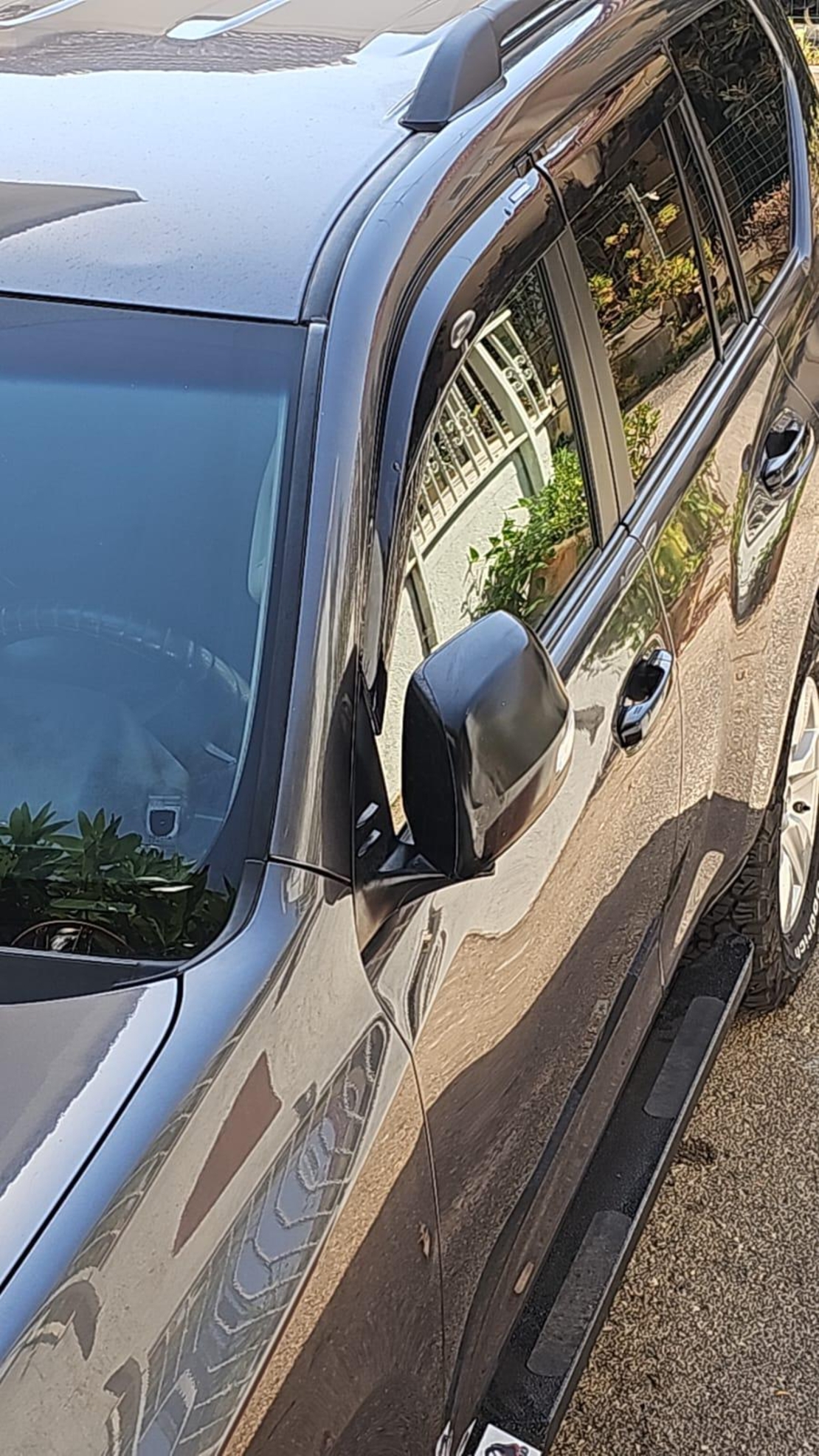מגני רוח OEM לטויוטה לנד קרוזר 2009-2024