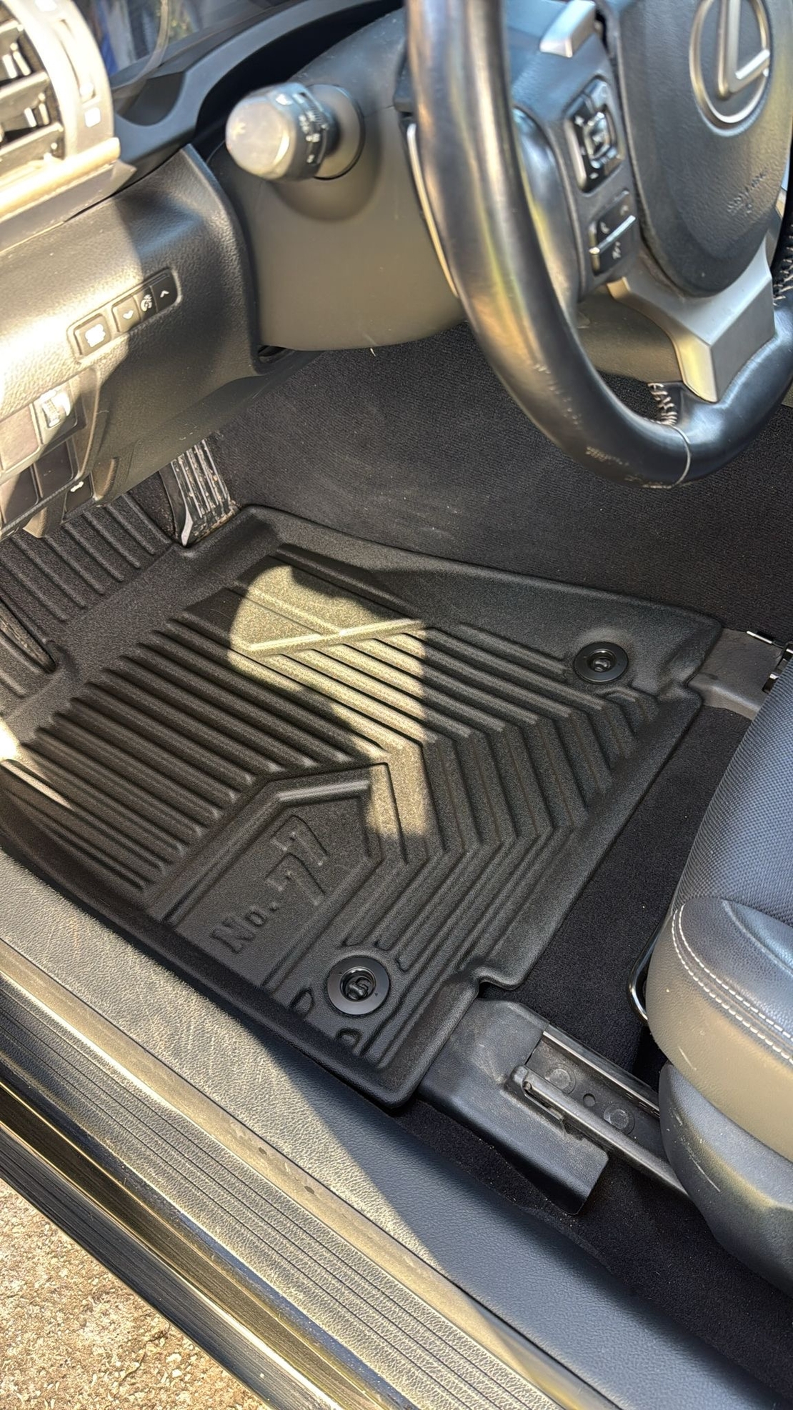 שטיחי 3D ללקסוס ES 2019 ומעלה NO77