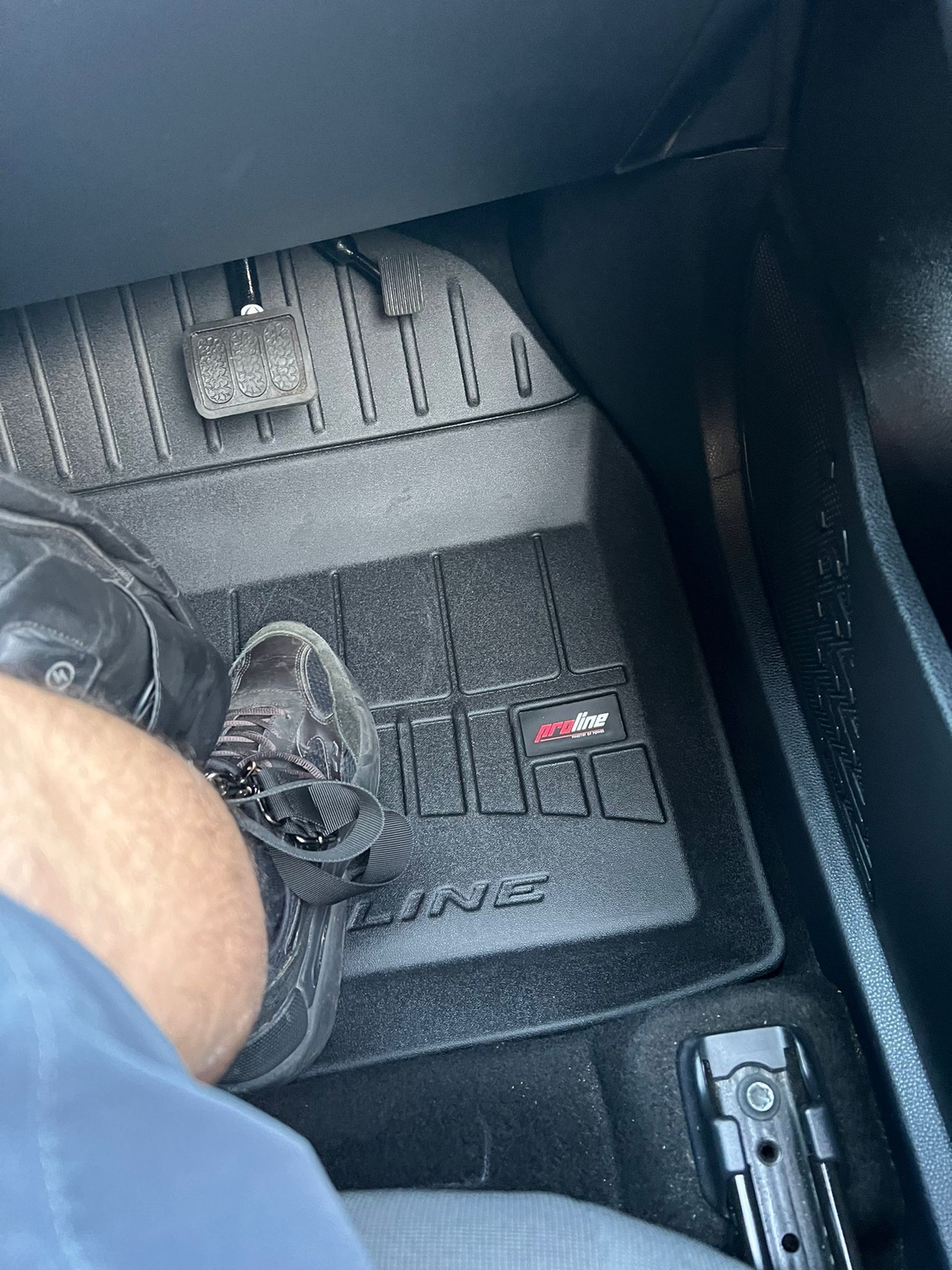 שטיחי 3D לטויוטה CHR 2016-2023 Proline