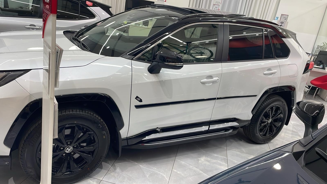 מדרכות צד OEM לטויוטה ראב 4 2019-2025