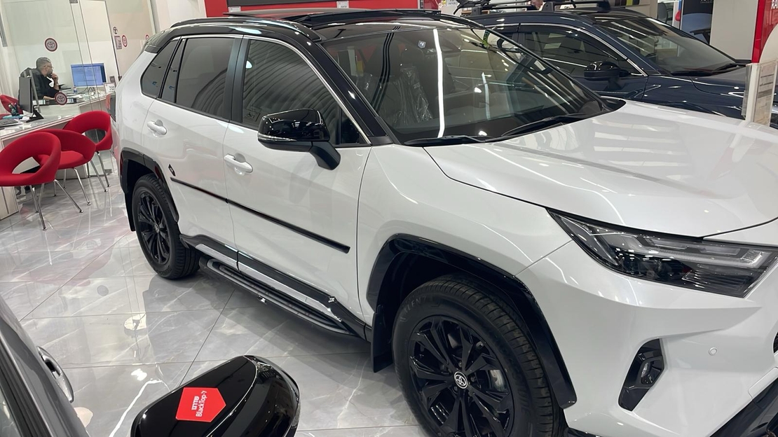 מדרכות צד OEM לטויוטה ראב 4 2019-2025