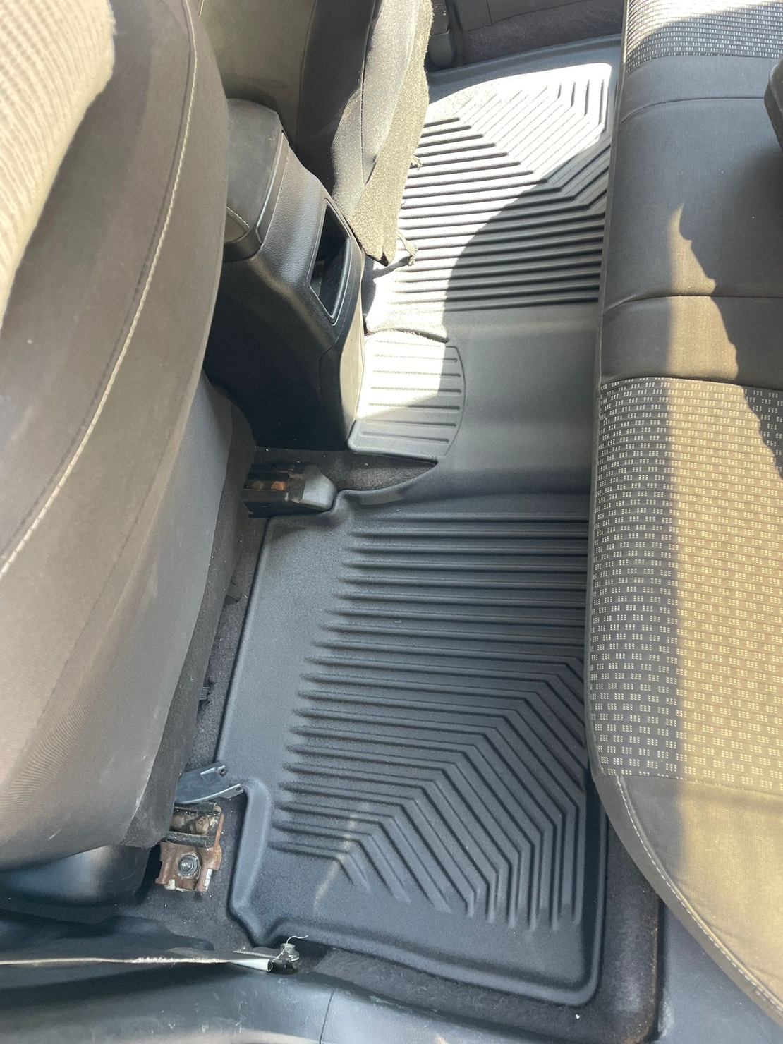 שטיחי 3D לטויוטה ראב 4 2013-2019 NO77