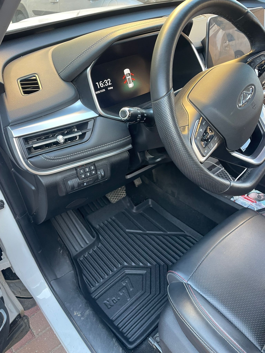 שטיחי 3D לצ'רי טיגו 7 בנזין 2022 ומעלה NO77