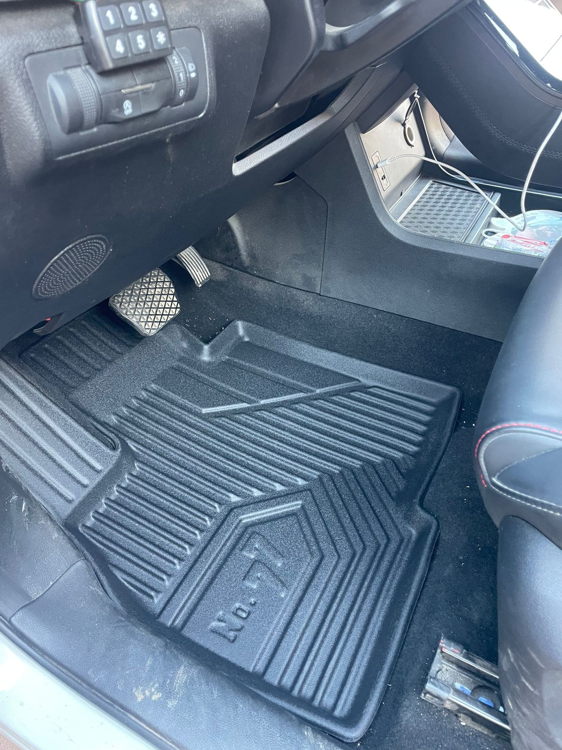 שטיחי 3D לצ'רי טיגו 7 בנזין 2022 ומעלה NO77