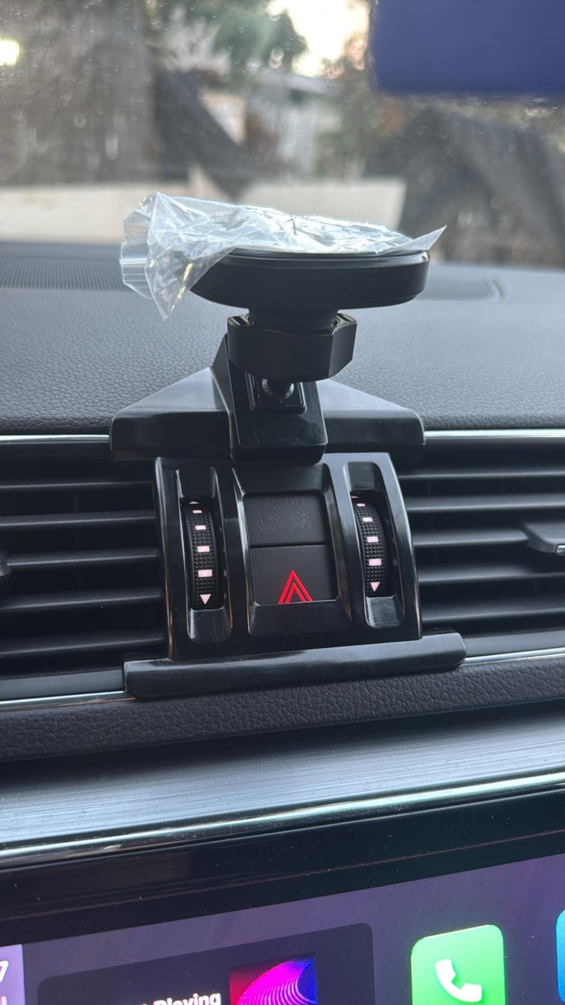 מעמד לטלפון תואם מקור לסקודה סופרב 2015-2024