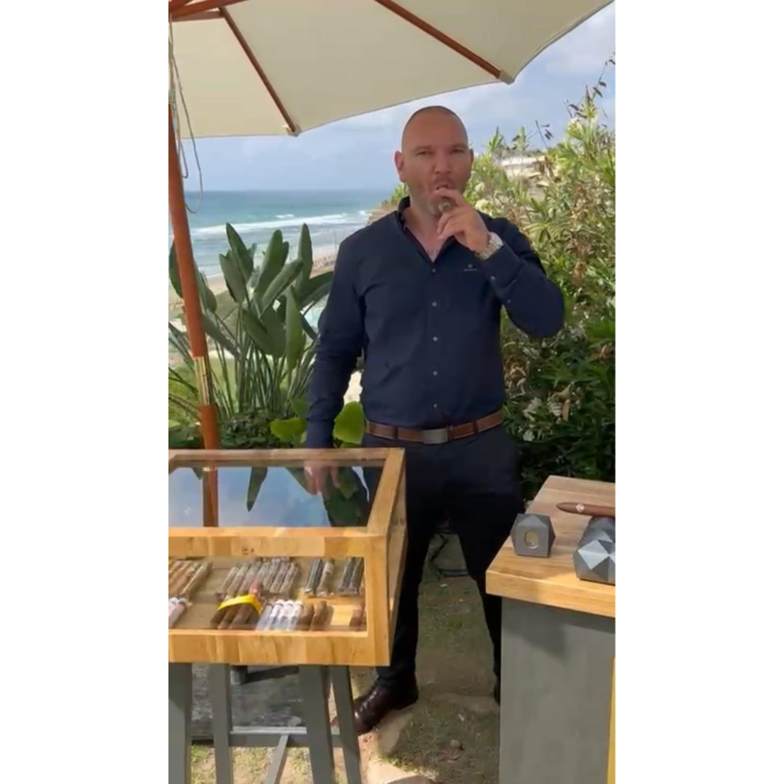 גלריית תמונות בר סיגרים לאירועים