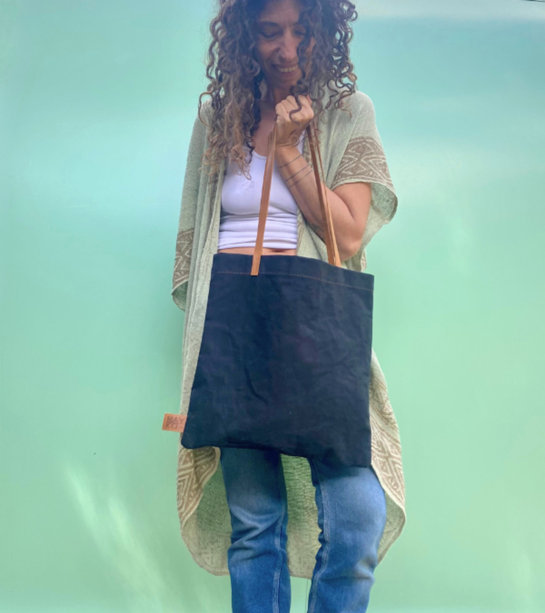 תיק בד, תיק שחור, תיק, תיק קנבס, תיק קנבס נשים, תיק מעוצב, תיקי מעצבים, תיק לאישה,  תיק נשים ליום יום, תיקי נשים, תיקים לנשים, תיקי בד פשוטים, תיק בד צד, תיקי בד כותנה, תיקי בד מעוצבים, תיק צד לנשים, תיק צד לאישה, תיק טוט