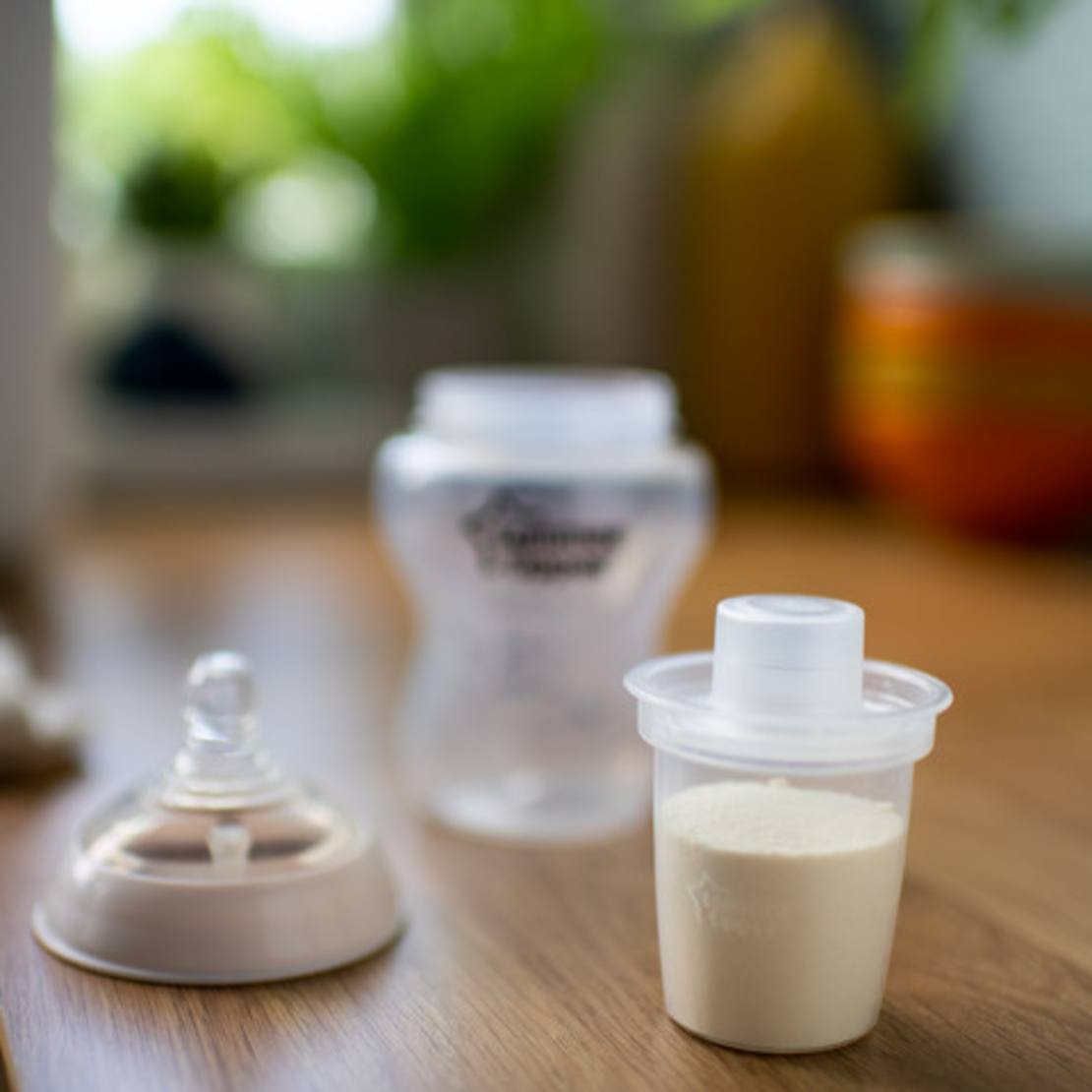 מיכלים לאחסון אבקת חלב לתינוקות  Tommee Tippee