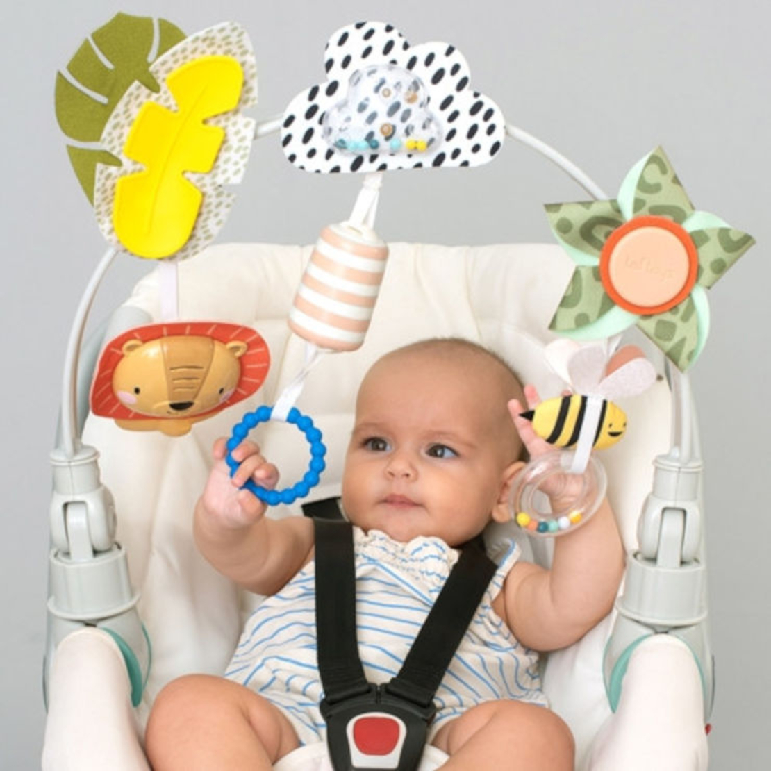 קשת מתכווננת לעגלה או טיולון  - הרפתקאות בסוואנה טאף טויס TAF TOYS