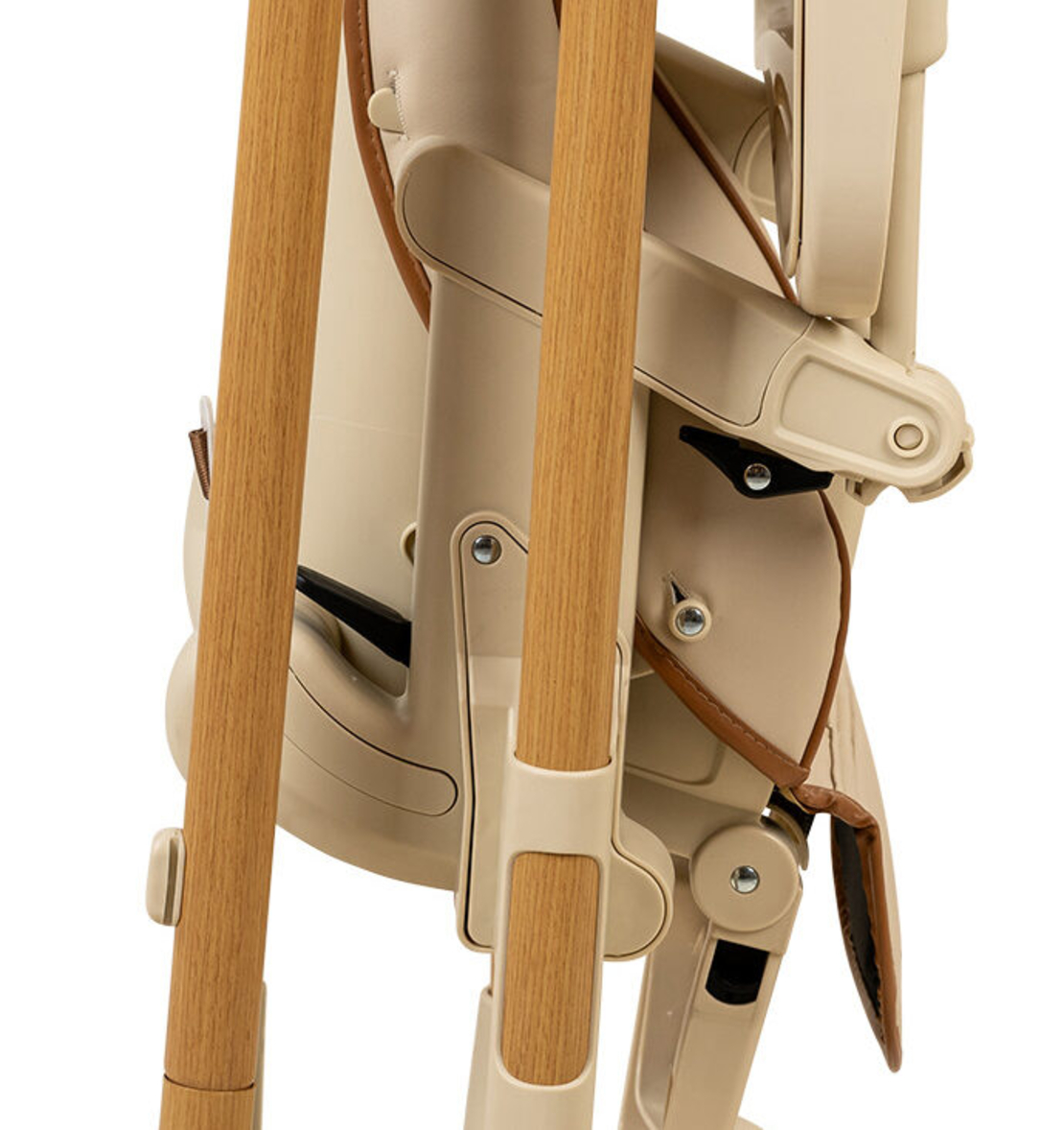 כסא אוכל לתינוק ולילד BÉBÉ דגם woody בז' עץ