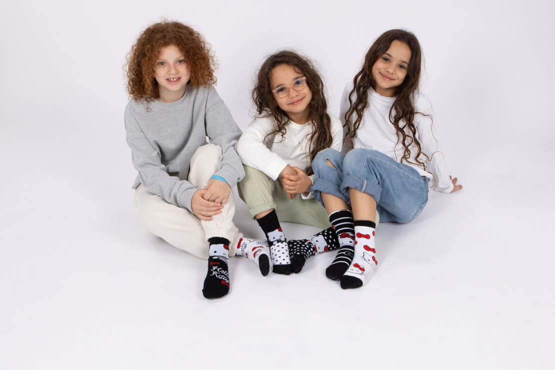 גרבי הלו קיטי כותנה מעוצבים לילדים, 6 זוגות מידת one size שמתאימה למידות 24-34