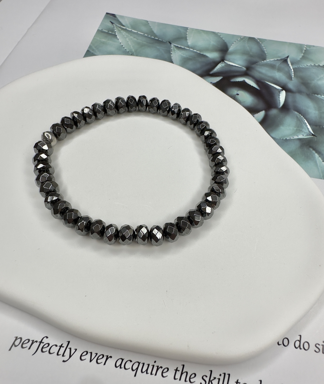 צמיד - Hematite black