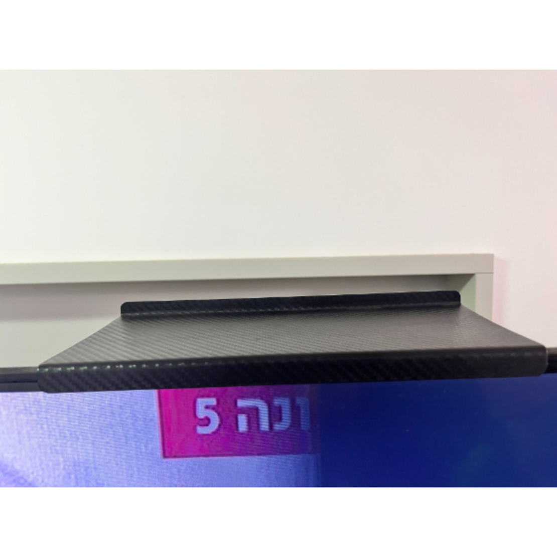 מתקן למסך טלויזיה