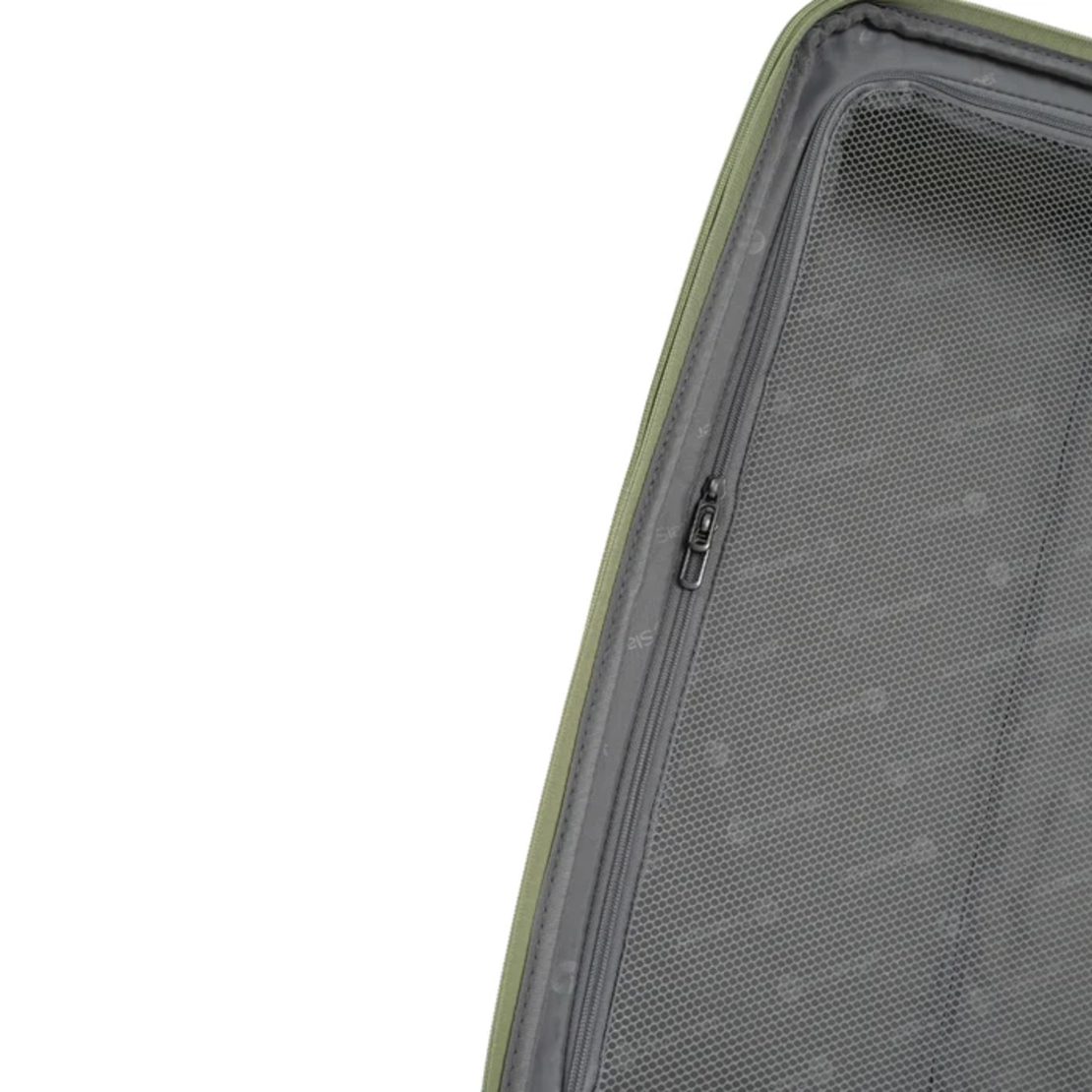 מזוודת קשיחה 24 אינץ' קלה במיוחד נגד שבר Slazenger דגם Nero-Lite