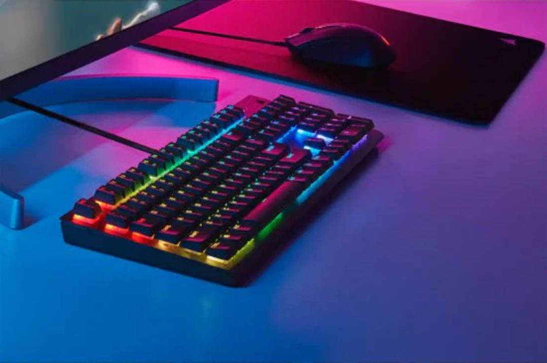 מקלדת גיימינג מכאנית CORSAIR K60 RGB PRO RGB עברית/ אנגלית