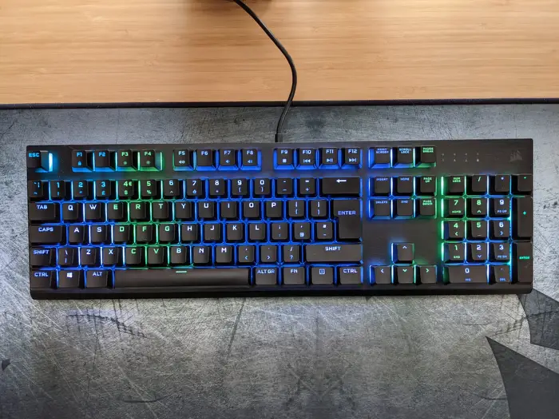 מקלדת גיימינג מכאנית CORSAIR K60 RGB PRO RGB עברית/ אנגלית