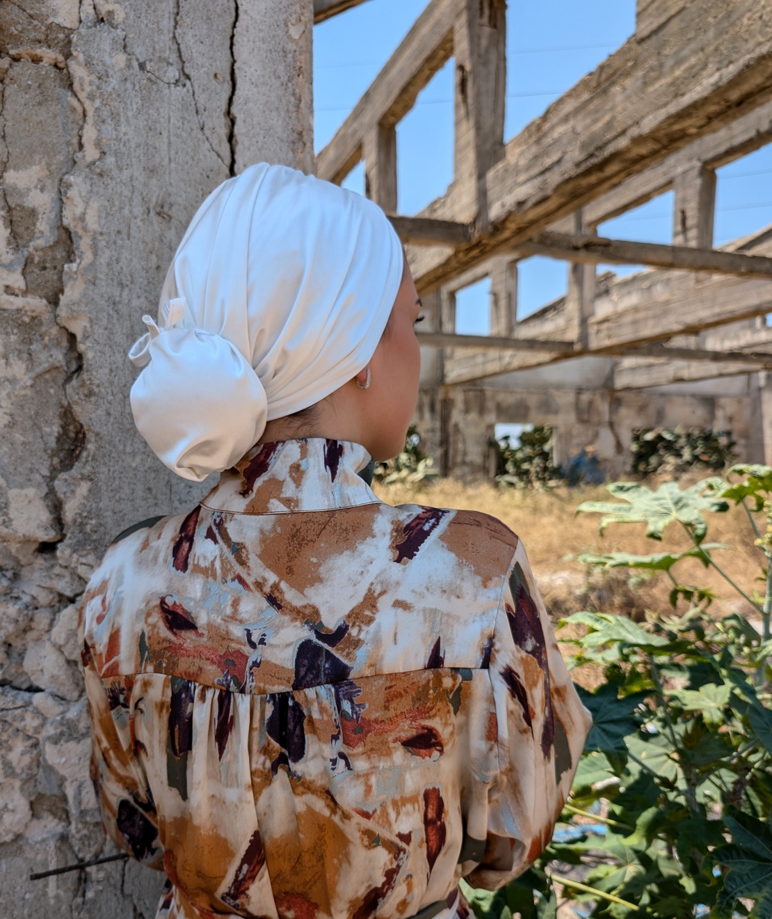 טורבן סאטן - לבן