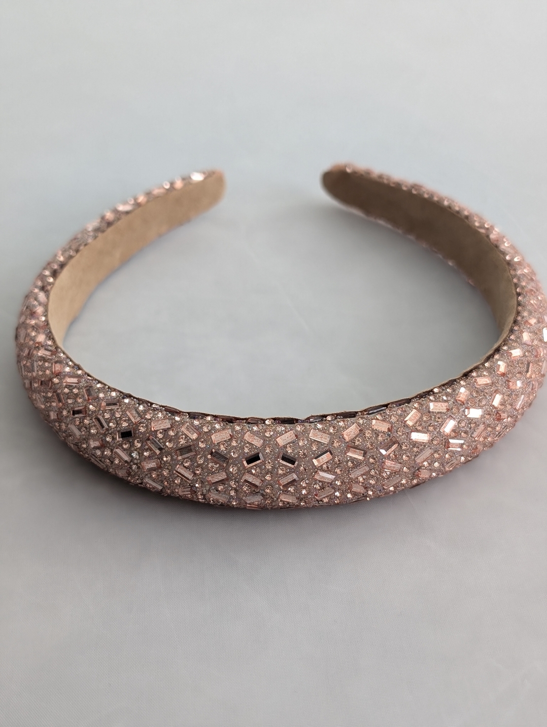 קשת זרקונים - ורוד שמפניה