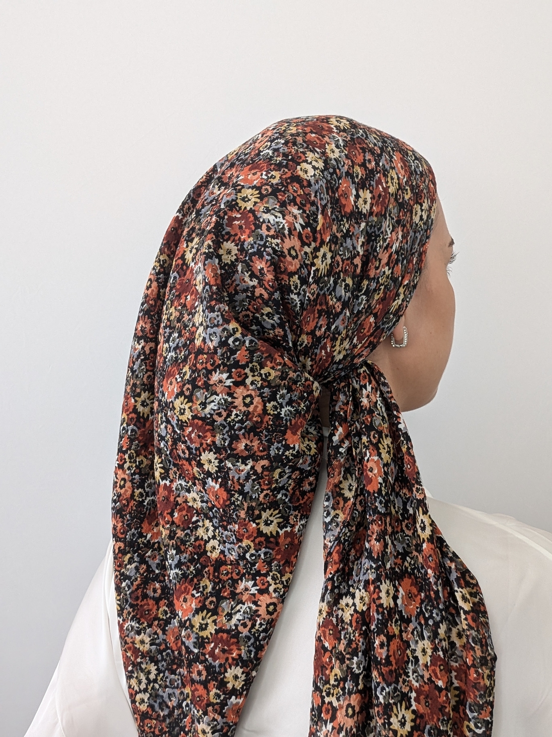 מטפחת מרובעת פרחונית