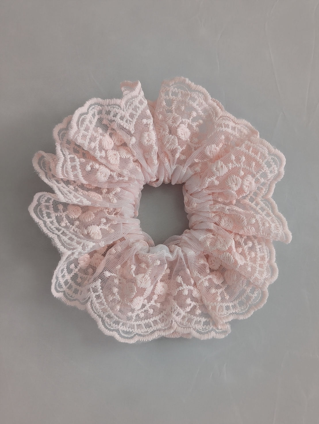 גומיית סקראנצ'י - תחרה ורודה