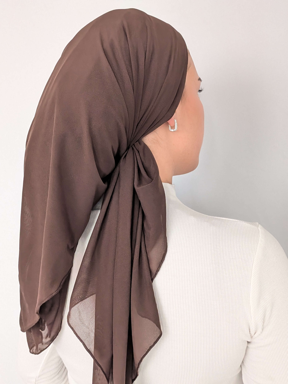 מטפחת מרובעת רשת לייקרה - חומה