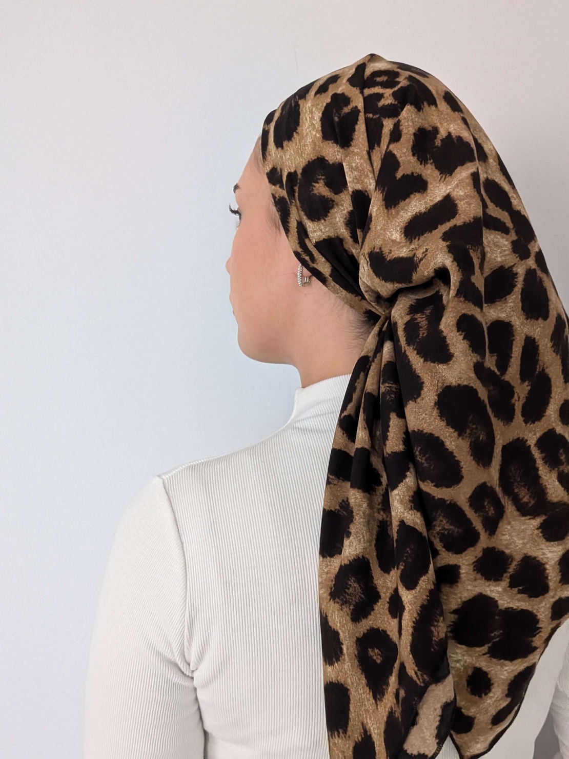 מטפחת מרובעת - פנתרה