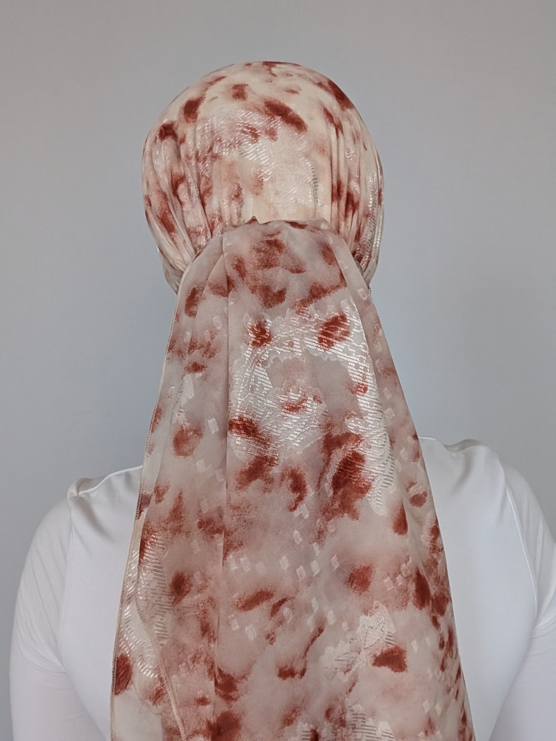 מטפחת לונג אביבית - שיפון רקום